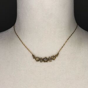 Vintage Gold Tone Floral Dainty 14in Necklace